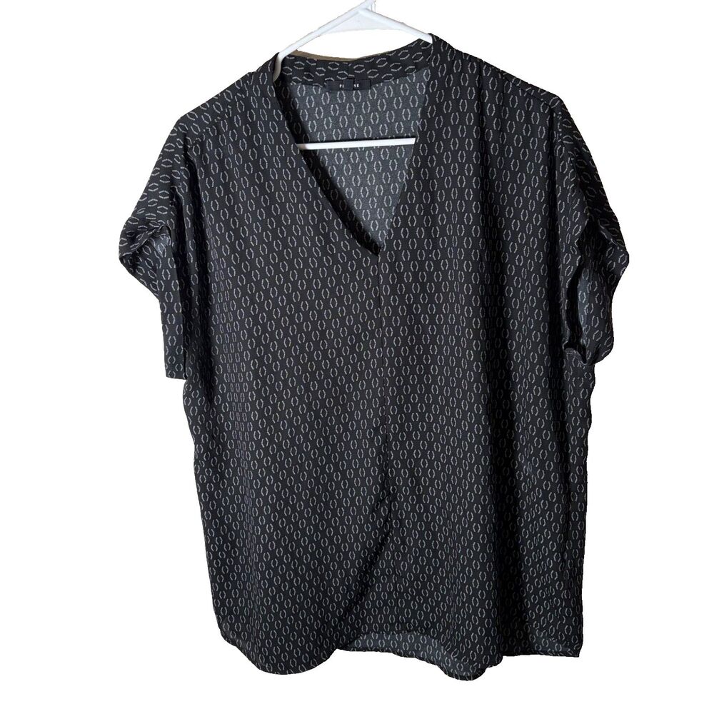 Pleione Shirt Women's XL Black Printed V-Neck Short Sleeve Lightweight Top